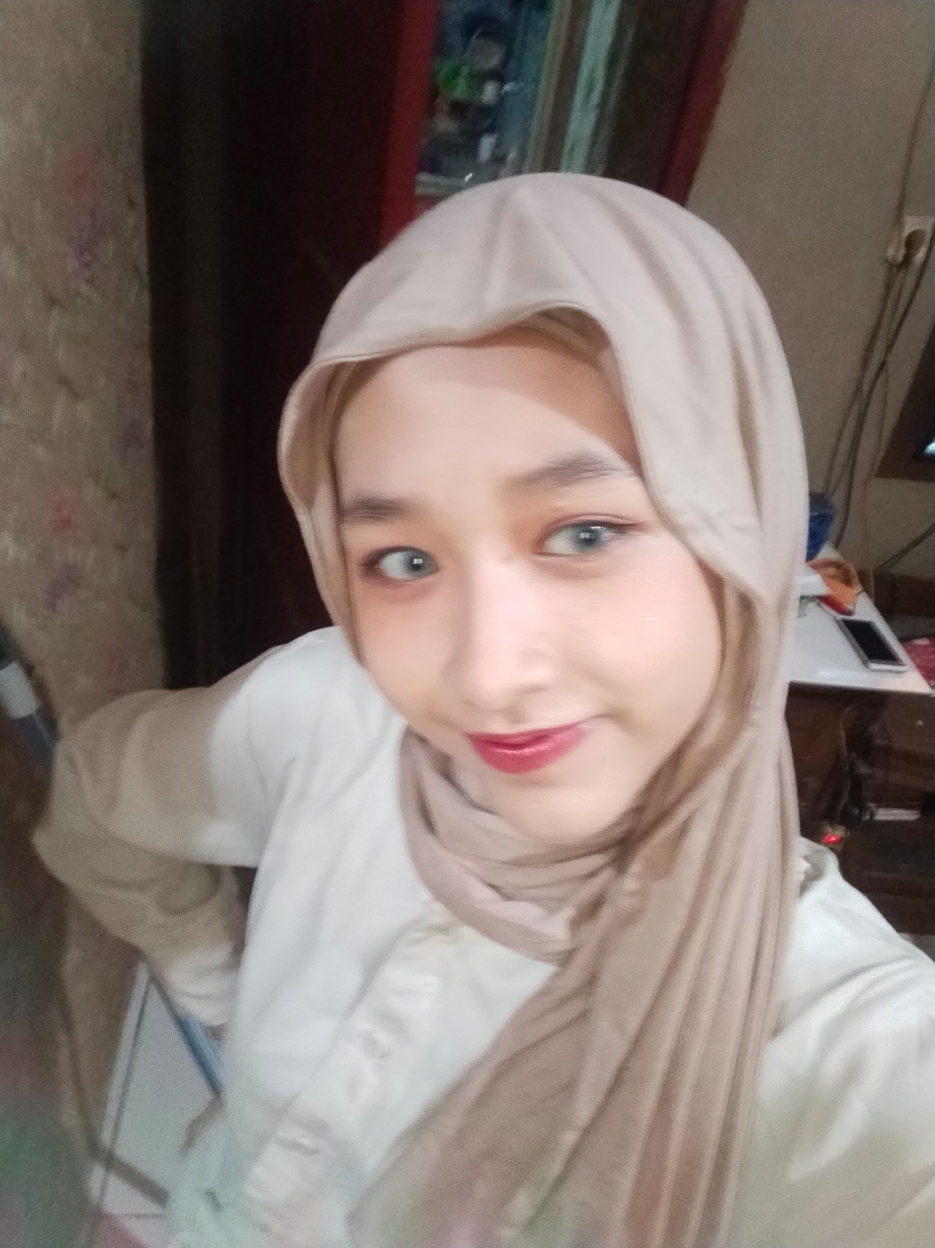 Foto kamu yang cantik banget~